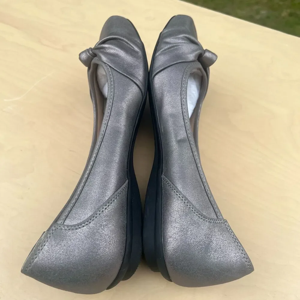 Cliffs brown metallic flats w comfort insole Size 11